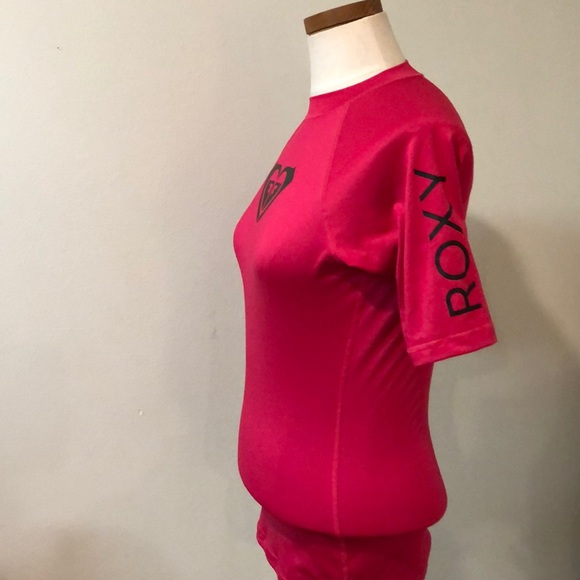 Roxy Rash Guard surfing top - Picture 3 of 7